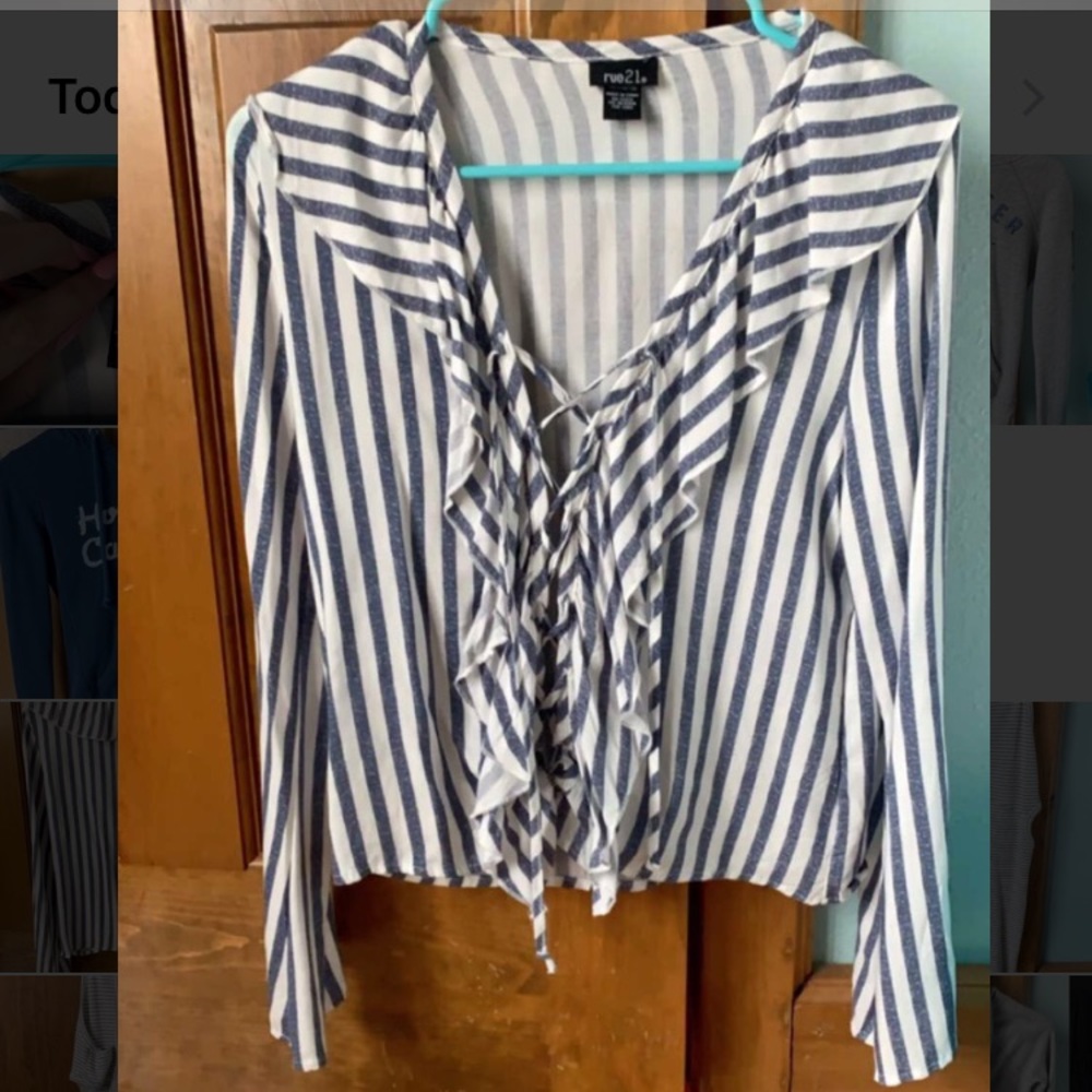 Rue 21 top